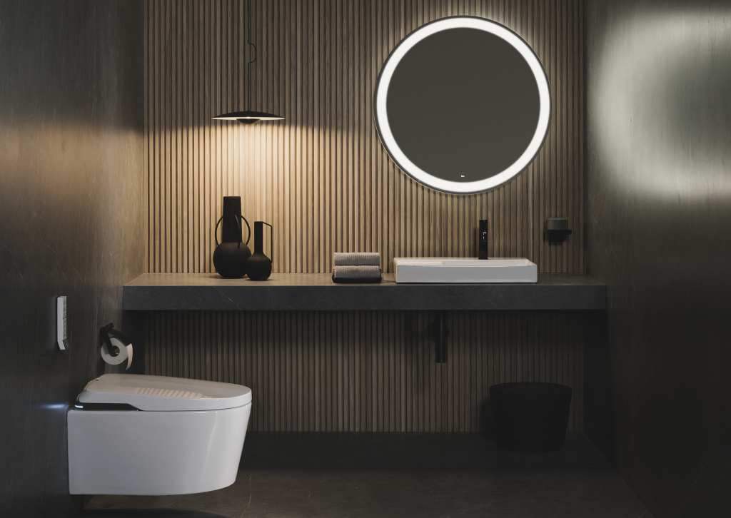 In-Wash® Insignia con In-Tank® - Smart toilet adosado a pared Roca ...