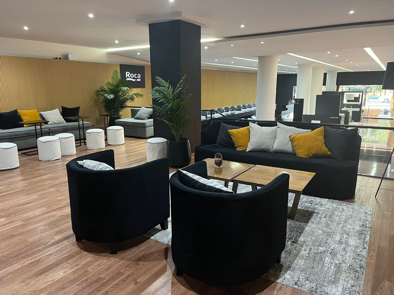 <p>Roca se ha convertido en el primer fabricante de cuartos de baño que abre un showroom en la ciudad de Buenos Aires.</p>7